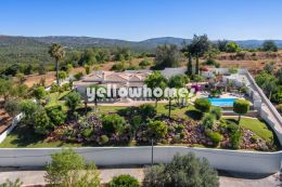 Moradia térrea com vista mar perto de Vilamoura