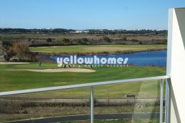 Modern 2-bedroom apartment on the golf course in Vilamoura