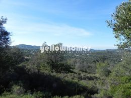 Plot with beautiful country and partly sea views...