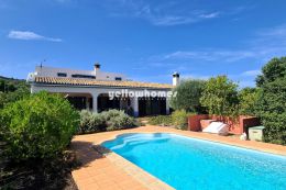Traditional, charming 3 bed villa with pool and garage...