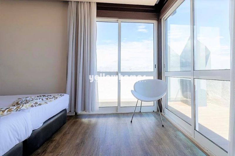 Unique 1 bedroom penthouse with dream views in Alvor,Algarve 