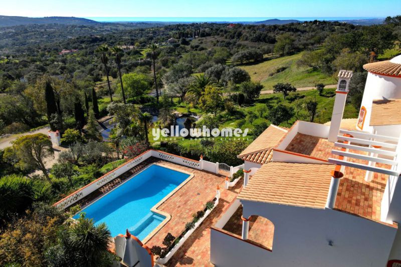Traditional 4 bed villa with pool and sea views in idyllic location close to Loule