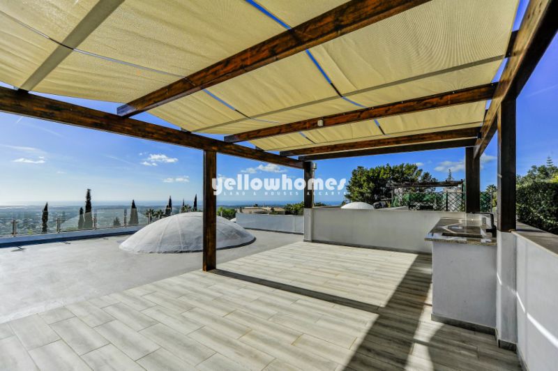 Top-Quality 2-bedroom Villa with Breathtaking Sea Views near Loulé/Almancil