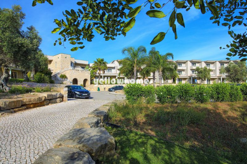 2-bedroom duplex-apartments in Golf Resort near Carvoeiro