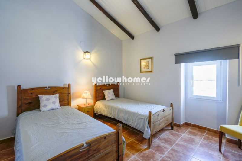 Fully renovated, 4 bed farmhouse in countryside location near Messines
