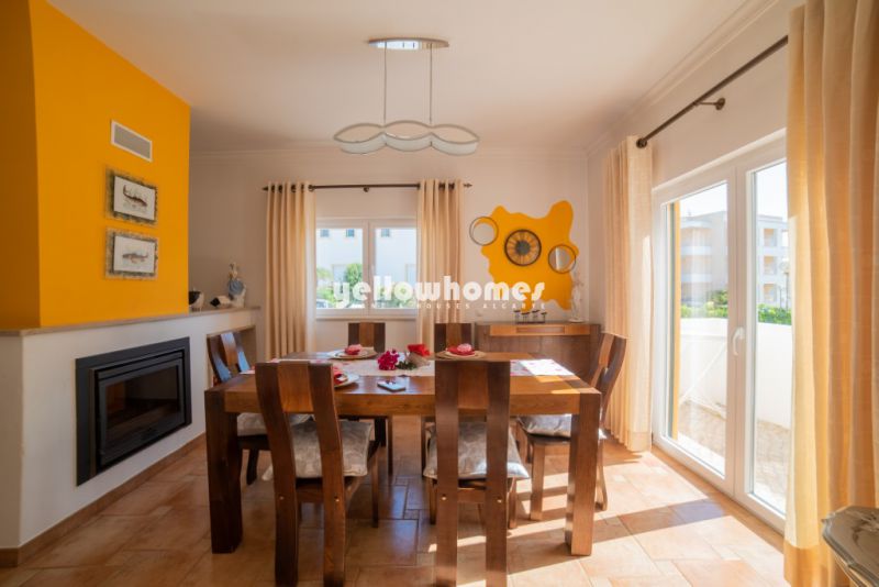 3-Bed Villa with Sea View, Just 500 Metres from Alvors Beautiful Beaches