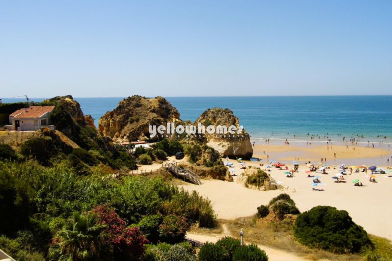 3-Bed Villa with Sea View, Just 500 Metres from Alvors Beautiful Beaches