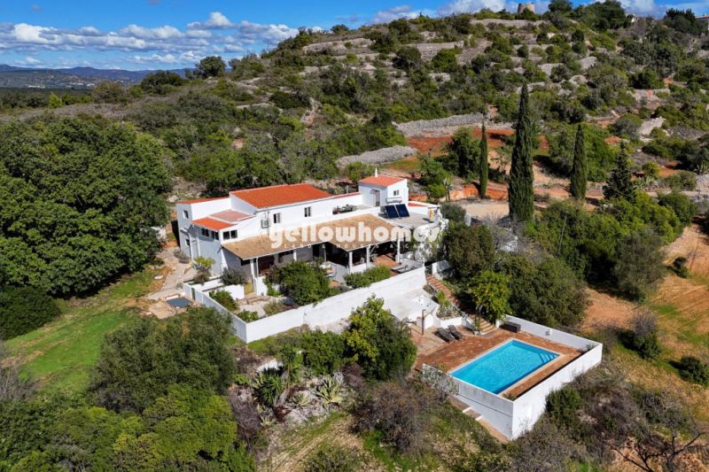 Charming rustic property with sea views, large plot and pool near Loule