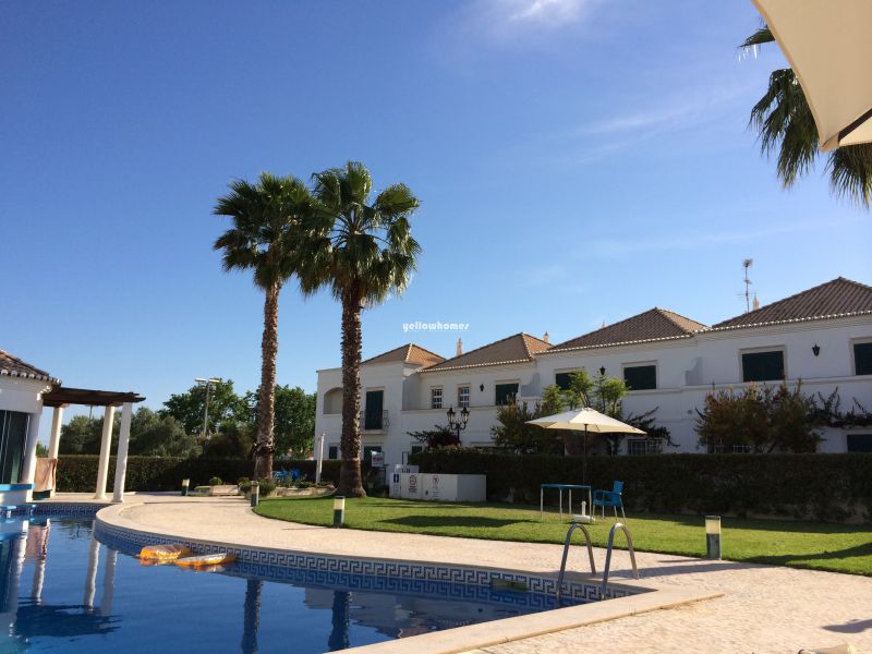 Cozy 2-bed apartment with communal pool in Cabanas de Tavira