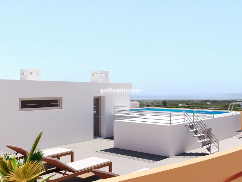 Apartamentos recentemente construídos com piscina no rooftop em Tavira