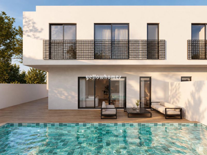 Moradia geminada V3 recém-construída com piscina em Vila Nova de Cacela