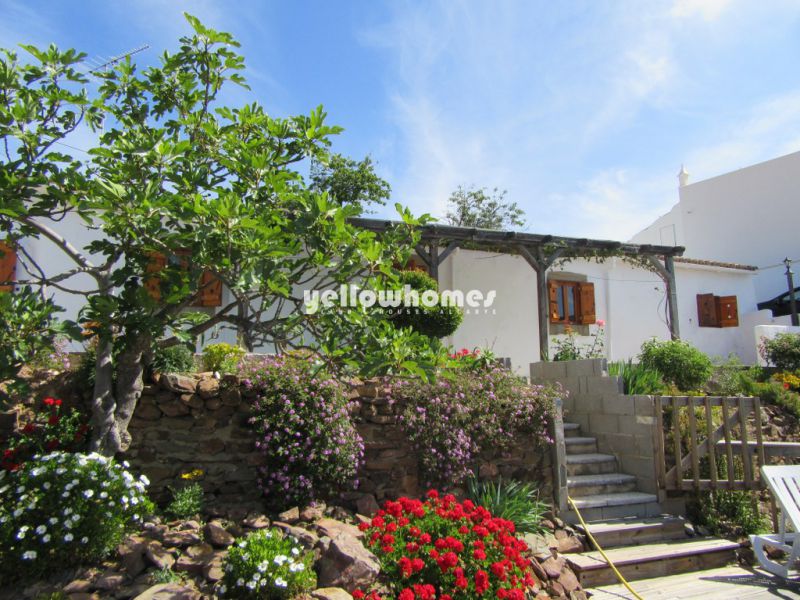 Fully restored Portuguese farmhouse enjoying beautiful views Algarve