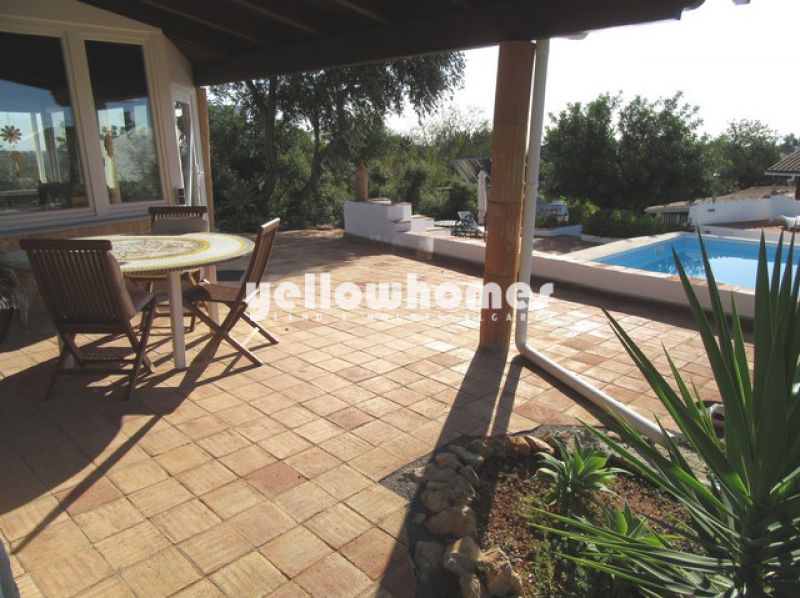 Quinta renovada numa localização semirrural perto de São Brás de Alportel