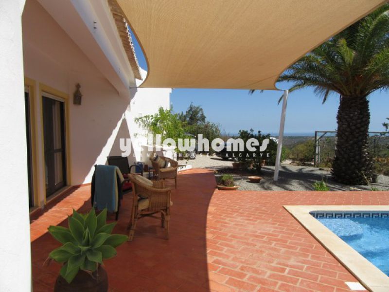 Well-kept 3-bed villa with sea and country views near Tavira