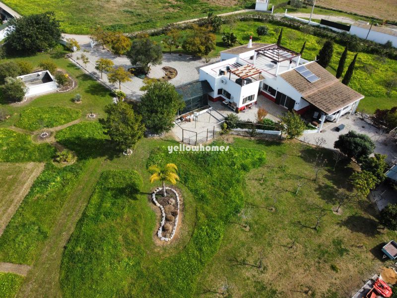 Well presented villa on a large plot near Tavira