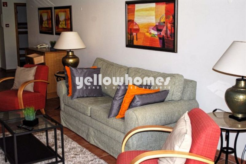 Apartamento T1+1 num condomínio privado a apenas 100 m da praia