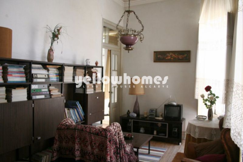 Propriedade histórica no centro de Portimao