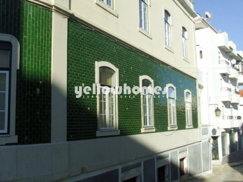 Propriedade histórica no centro de Portimao