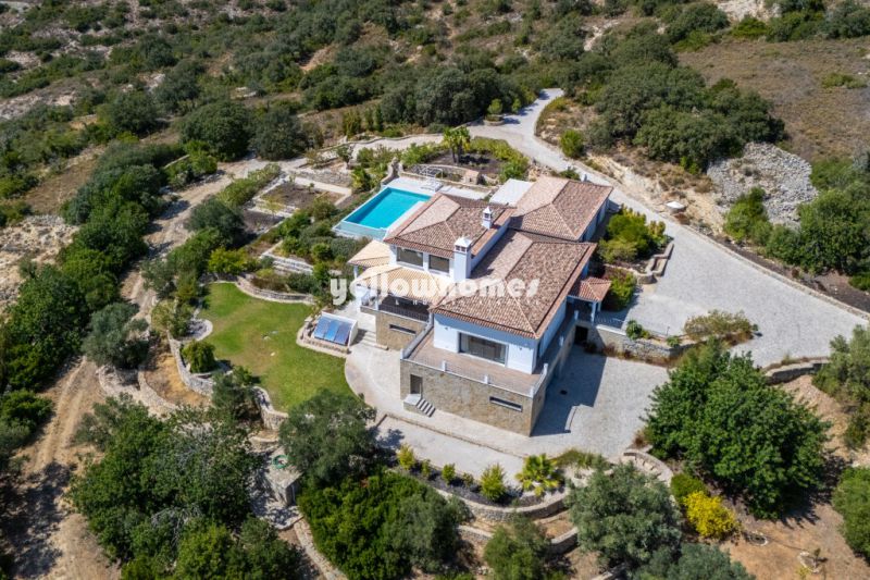 Exclusive Mandate: Hilltop Villa with Full Privacy and Stunning Sea Views nr Loule