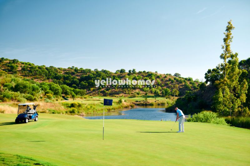 Beautiful golf villa in the Eastern Algarve in an idyllic golf resort