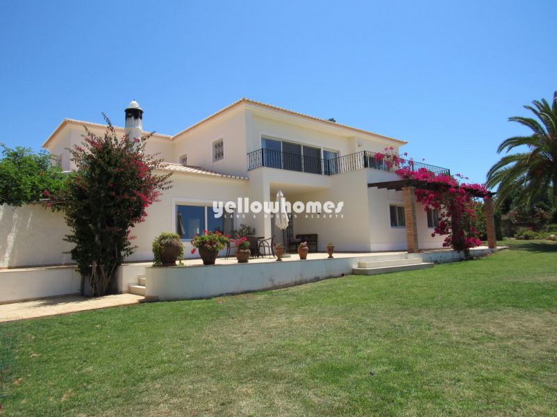 Magnificent five bedroom villa with fabulous sea views in Carvoeiro