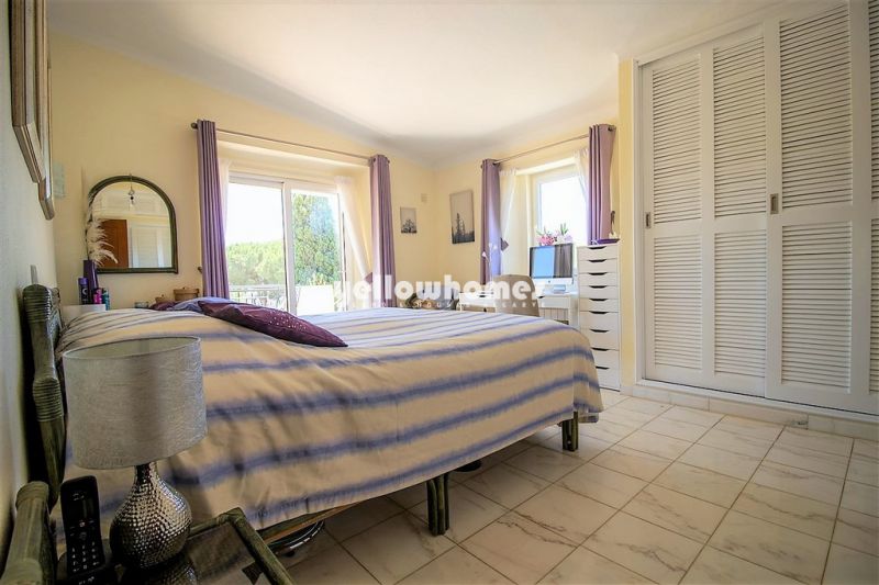 Elegant and classic 4-bed villa with private pool in Carvoeiro