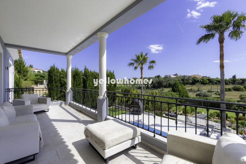 Elegante e Tranquila Villa Mediterrânica perto de Loulé com Piscina & Privacidade