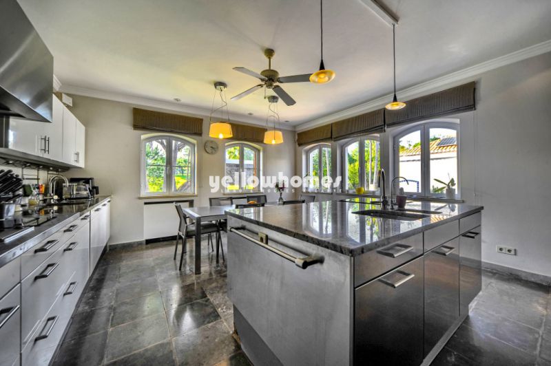 Stunning 5-Bedroom Frontline Golf Villa in Prestigious Vila Sol, Algarve