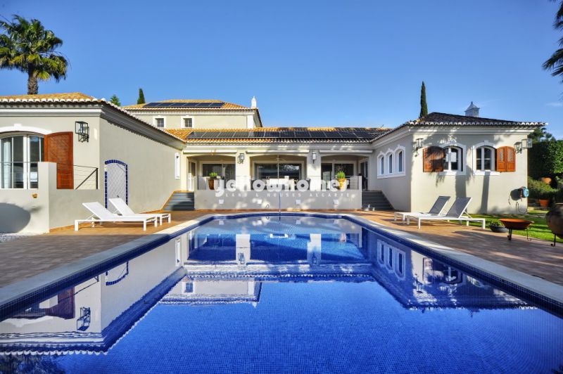 Stunning 5-Bedroom Frontline Golf Villa in Prestigious Vila Sol, Algarve