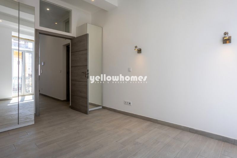 Apartamento elegante com dois quartos, renovado, na zona histórica de Loulé