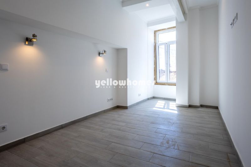 Apartamento elegante com dois quartos, renovado, na zona histórica de Loulé