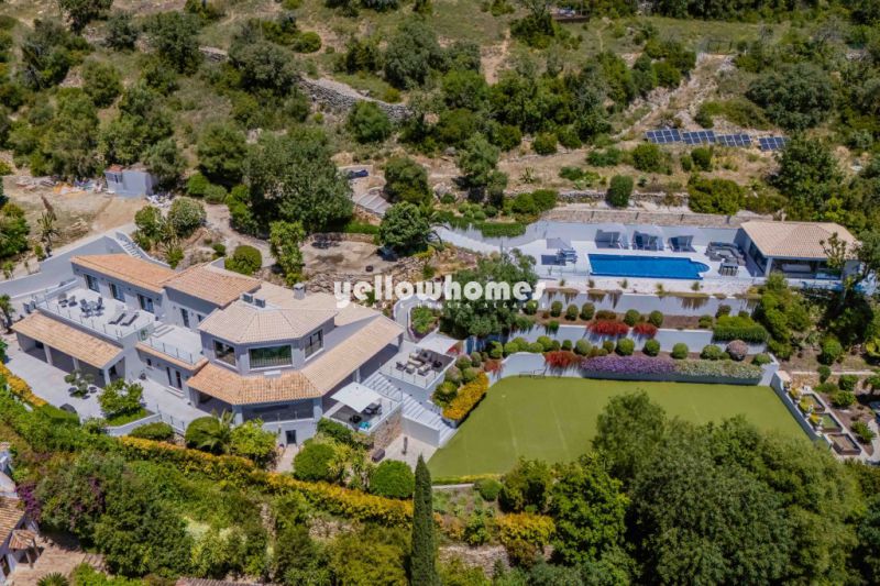 A New Landmark in Luxury Overlooking the Central Algarve Coastline