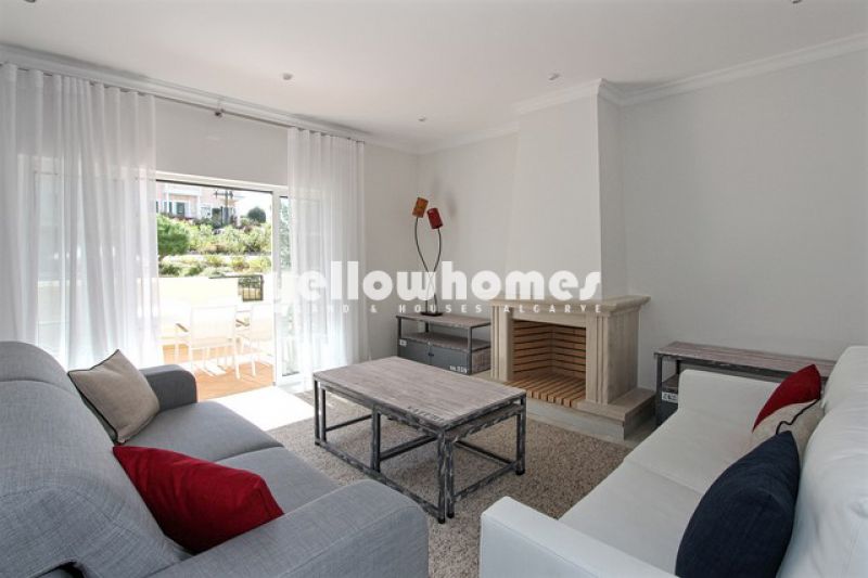 Spacious 3 bedroom apartment with plunge pool in Vale do Lobo