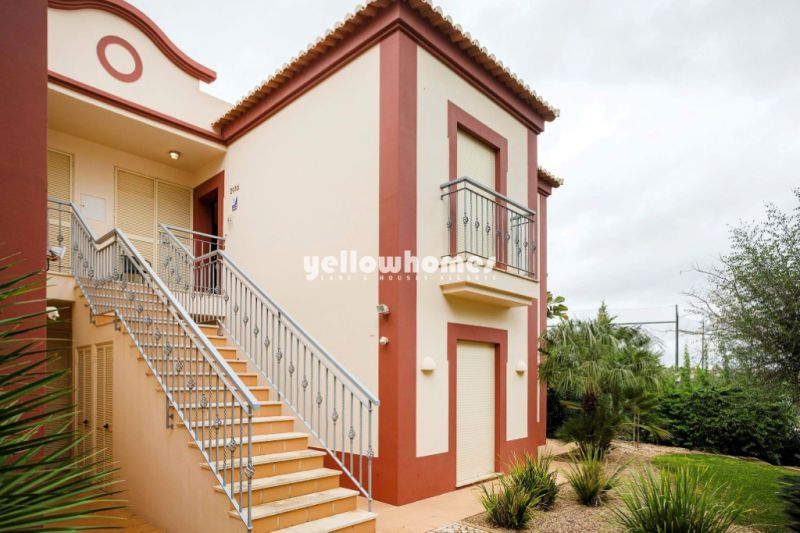 2-bedroom apartment with pool in Golf Resort near Carvoeiro, Algarve