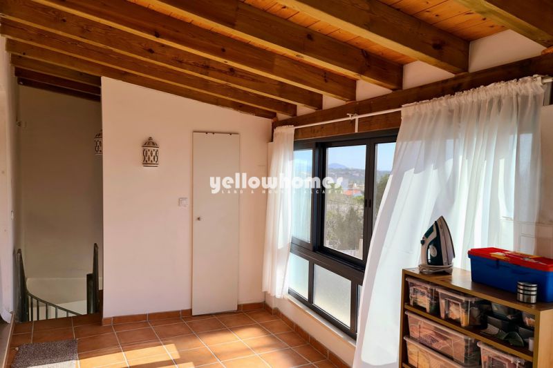 Renovated 4 bedroom house with sea views in Boliqueime